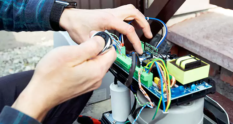 Automatic Driveway Gate Repair in Deerfield Beach, FL