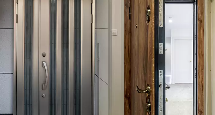 Burglar Proof Front Door Repair in Deerfield Beach, FL