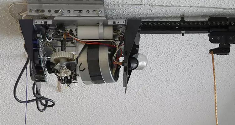 Emergency Garage Door Opener Repair in Deerfield Beach, FL