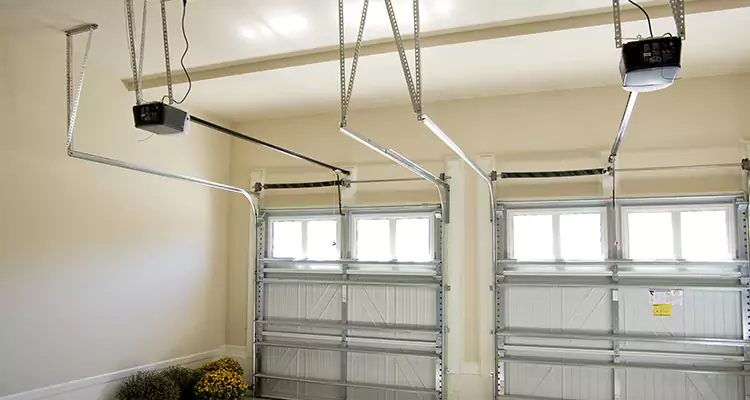 Residential Emergency Garage Door Repair in Deerfield Beach, FL
