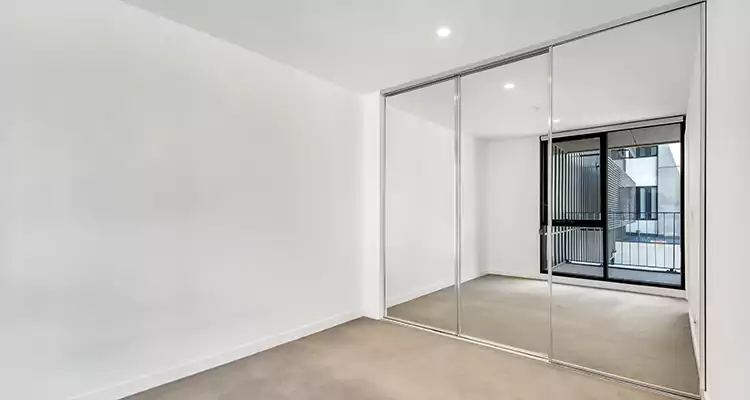 Why Homeowners Choose Us for Sliding Mirror Door Replacement in Deerfield Beach, FL
