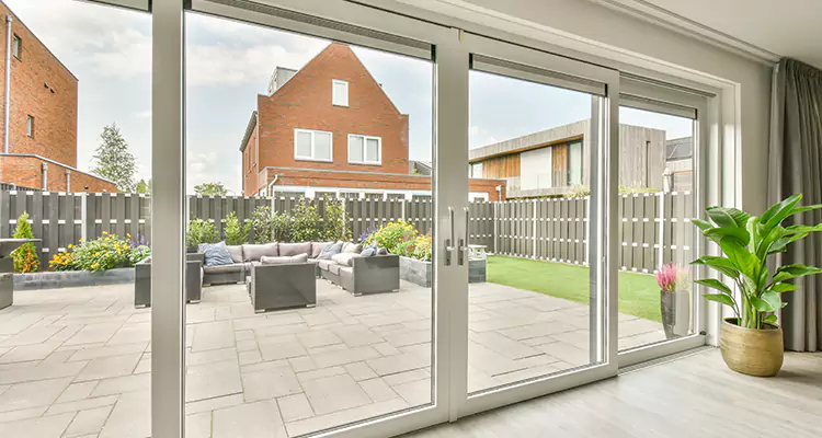 Best Sliding Screen Door Replacement Company in Deerfield Beach, FL