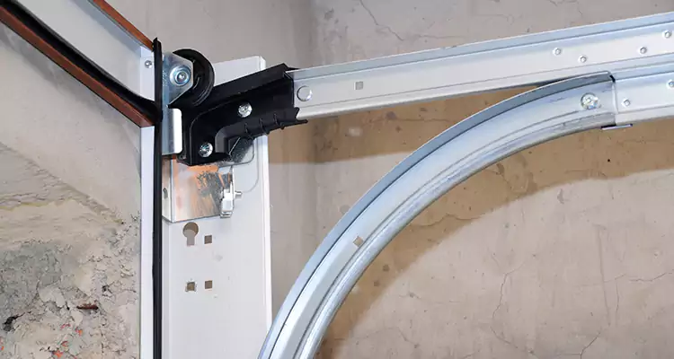 Maintain Liftmaster Garage Door Off Track in Deerfield Beach, FL
