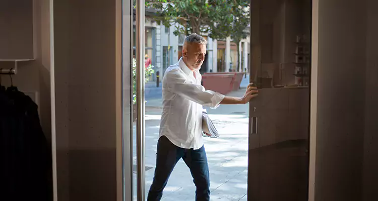 Track Cleaning and Repair for Stuck Doors in Deerfield Beach, FL