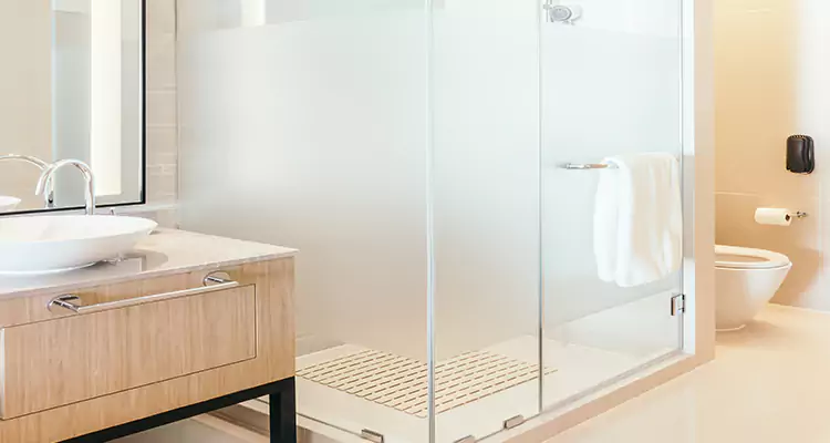 Expert Shower Door Fix and Repair in Deerfield Beach, FL