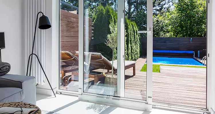 Fixing A Sliding Screen Door Roller in Deerfield Beach, FL