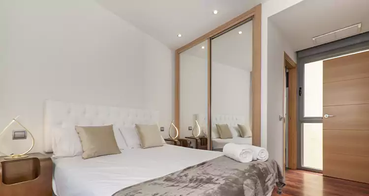 Sliding Wardrobe Door Mirror Replacement in Deerfield Beach, FL